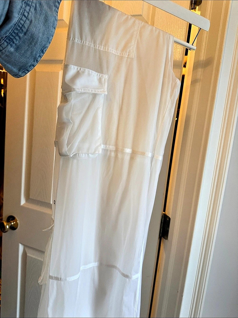 Alo Cargo Pants White Size Small Like New